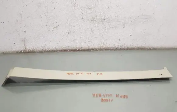 Mercedes-Benz Vito Viano W639 Sliding door rail trim 