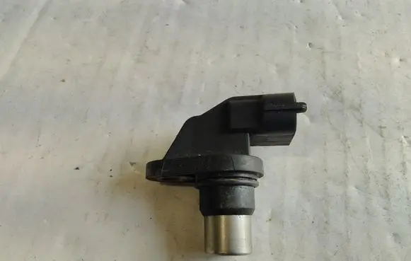 Opel Astra H Camshaft position sensor 1GP6002 N1205562 5K20