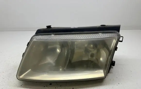 Volkswagen PASSAT B5 Headlight/headlamp