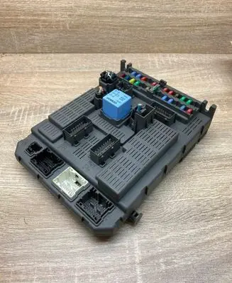 Peugeot 807 Fuse box set 1400310480 1511105410398