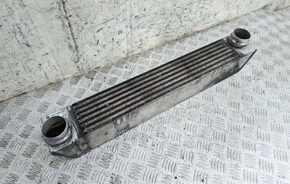 BMW 5 E60 E61 Intercooler radiator 7795823 17517795823