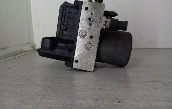 Toyota Avensis T250 ABS Pump