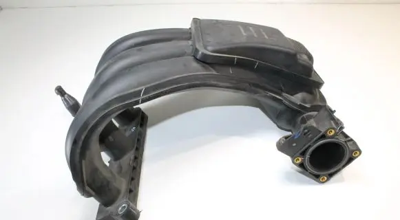 Nissan Micra Intake manifold