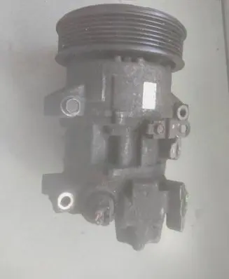 Toyota Corolla Verso E121 Air conditioning (A/C) compressor (pump) 4472601740