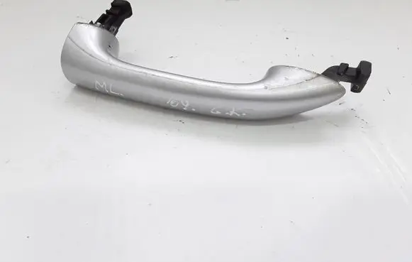 Mercedes-Benz ML W164 Rear door exterior handle A1647660101