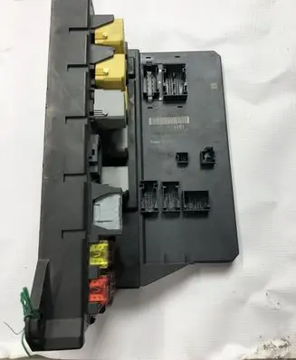 Mercedes-Benz Sprinter W906 Fuse module A9069006303 A9069017501ZGS001 A9069024301ZGS001