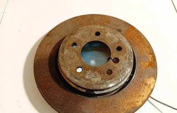 BMW 3 E46 Rear brake disc VENTILIUOJAMAS
