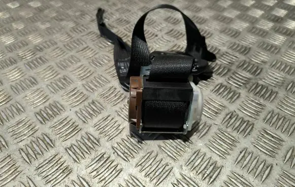 Jeep Grand Cherokee Rear seatbelt 2472179