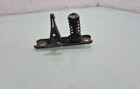Land Rover Freelander Engine bonnet/hood lock/latch loop/hook 
