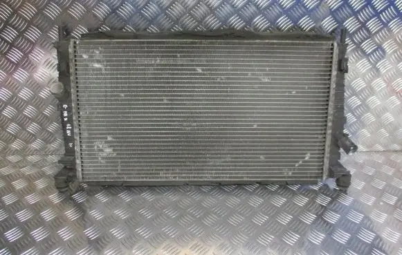 Ford C-MAX I Coolant radiator