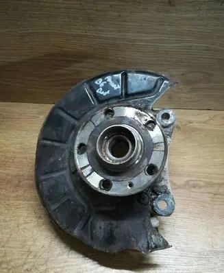 Front wheel hub