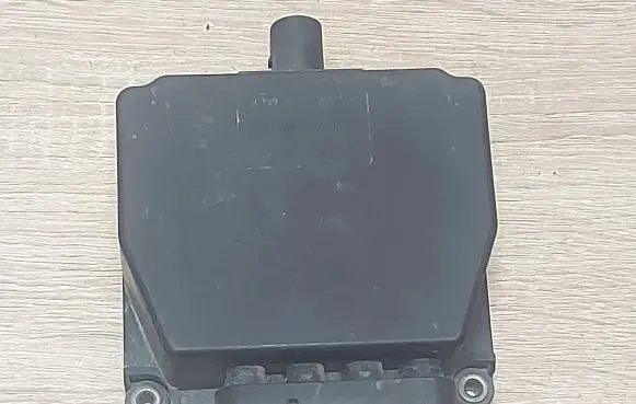 Skoda Octavia Mk2 (1Z) Turbo solenoid valve 6Q0906625