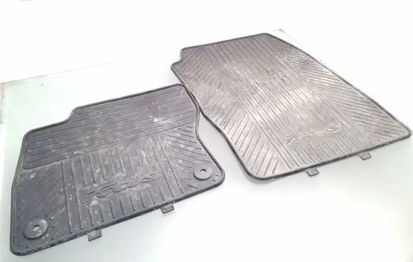Ford Focus Car floor mat set BM5JX13011FA BM5JX13010FA