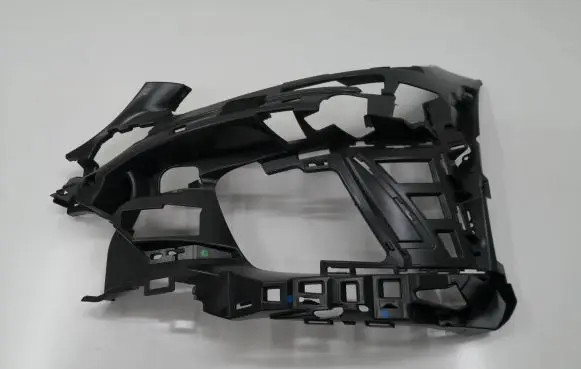 Mercedes-Benz C AMG W205 Front bumper mounting bracket A2058805502
