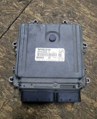 Volvo V70 Engine control unit/module 30729826A 18943520 0281012103