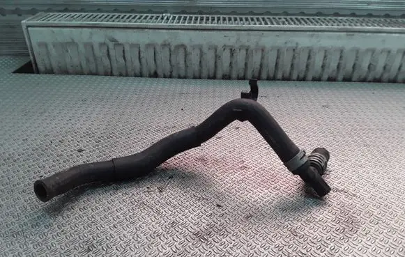 Subaru Forester SH Engine coolant pipe/hose