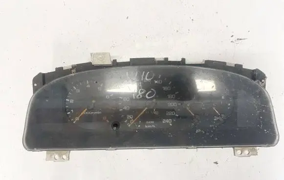 Mazda MX-6 Speedometer (instrument cluster) PLH57
