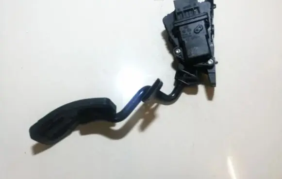 Audi A6 S6 C6 4F Accelerator throttle pedal 4f2721523 6pv00898402