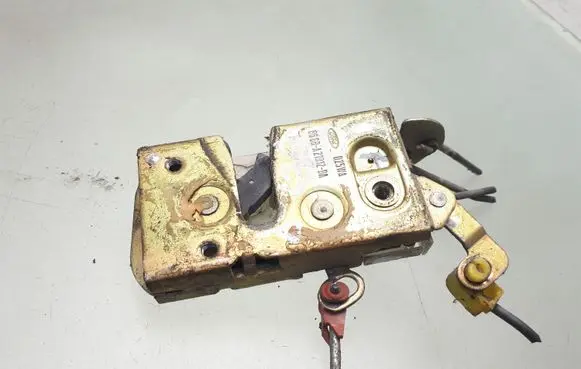 Ford Sierra Front door lock 86GBA21812BA