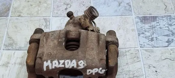 Rear brake caliper