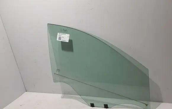 Renault Captur II Front door window glass four-door 803006084R