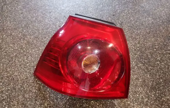 Volkswagen Golf V Rear/tail lights