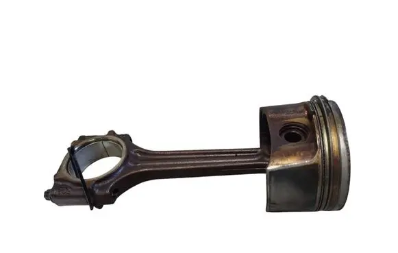 Volkswagen Golf V Piston with connecting rod 