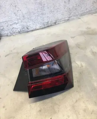 Nissan Juke II F16 Rear/tail lights 265506pa1b