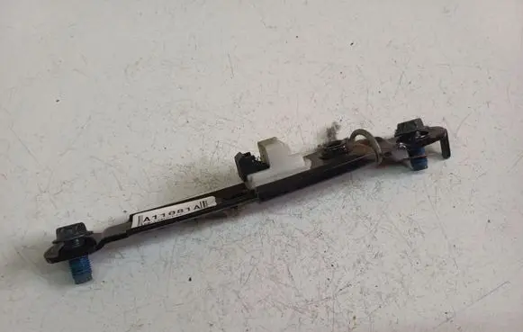 KIA Ceed Seat belt adjustment rail 