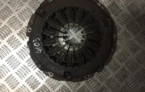 Toyota Avensis Verso Pressure plate 