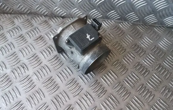 Audi A6 S6 C4 4A Mass air flow meter 078133471 AFH7008A