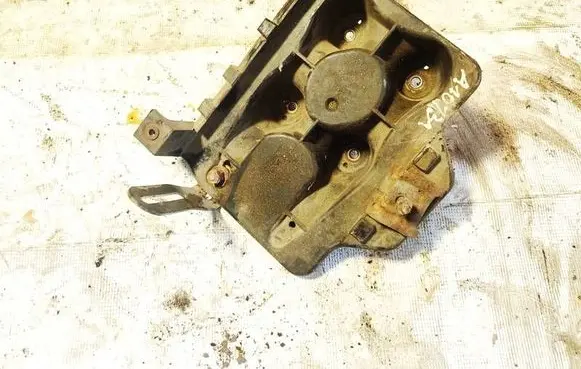 Battery box tray