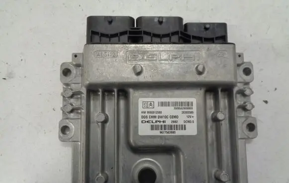 Peugeot 508 Engine control unit/module 9677563880 9666912580