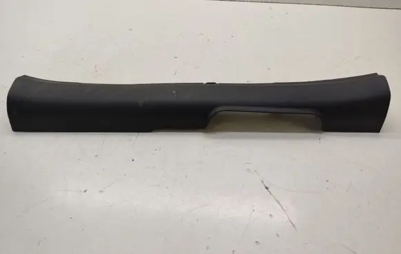 Hyundai Kona I Front sill trim cover 85870K4000