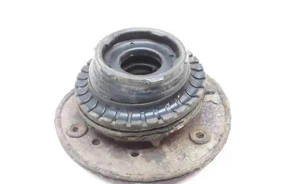 Volvo V70 Front upper strut mount 