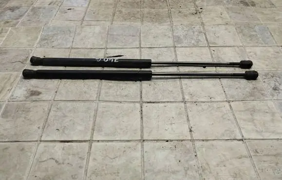 Mazda 3 I Tailgate/trunk strut/damper BP4K63620B