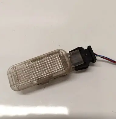 Skoda Octavia Mk2 (1Z) Other interior light 3B0947415 3B0947415B
