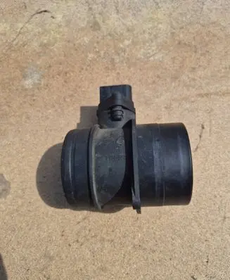 Audi A3 S3 8P Mass air flow meter 0281002461 0281002401 074906461B