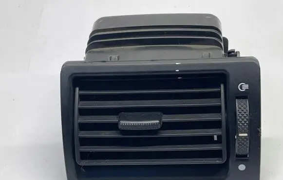 Ford Mondeo Mk III Dashboard side air vent grill/cover trim 1S7HA018B09AD