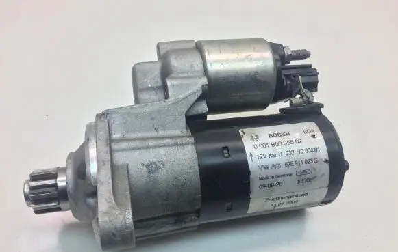 Volkswagen PASSAT B7 Starter motor 02E911023S