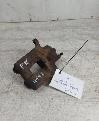 Toyota Corolla Verso E121 Front brake caliper
