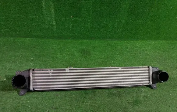 Hyundai i30 Intercooler radiator 28270-08000