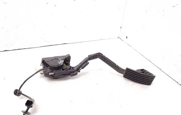 Citroen C5 Accelerator throttle pedal F00C3E2429 F00C3P2335