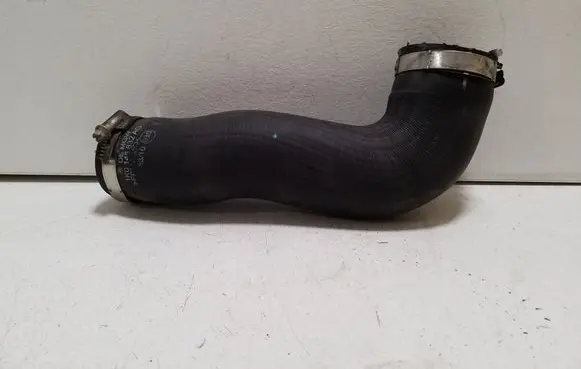 Intercooler hose/pipe