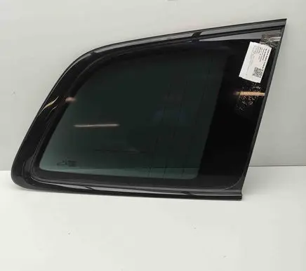 Volvo XC90 Rear side window 32368094