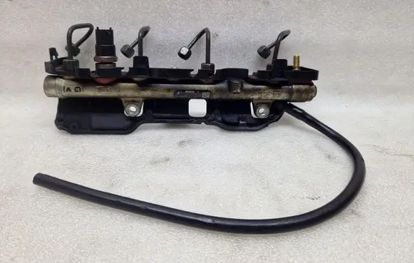 Suzuki Grand Vitara II Fuel main line pipe 8200396999