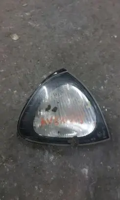 Toyota Avensis T220 Front indicator light 01989