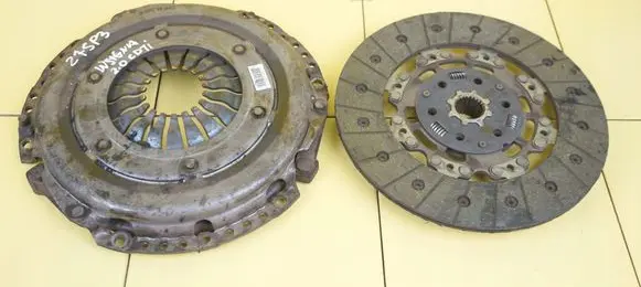 Opel Insignia A Clutch set kit 55564731 A20DTH SPRZEGLO