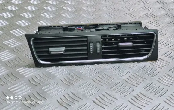 Audi A4 S4 B8 8K Dash center air vent grill 8T1820951C