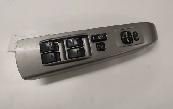 Toyota Prius (XW20) Electric window control switch 8482047021 515051HM4702 723247070